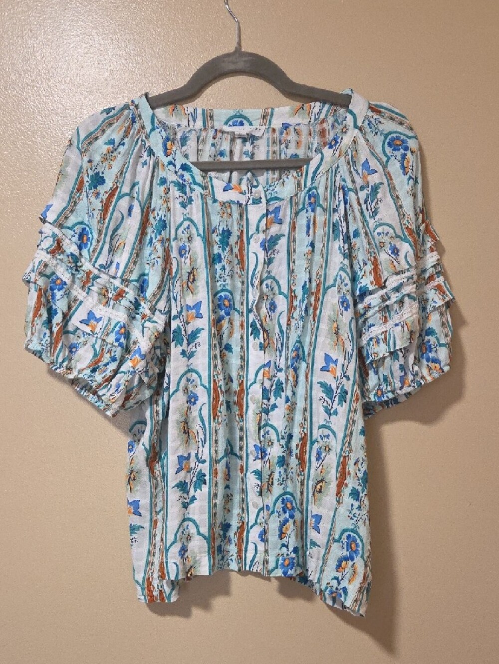 Jane and Delancey White Floral Print Puff Sleeve Blouse